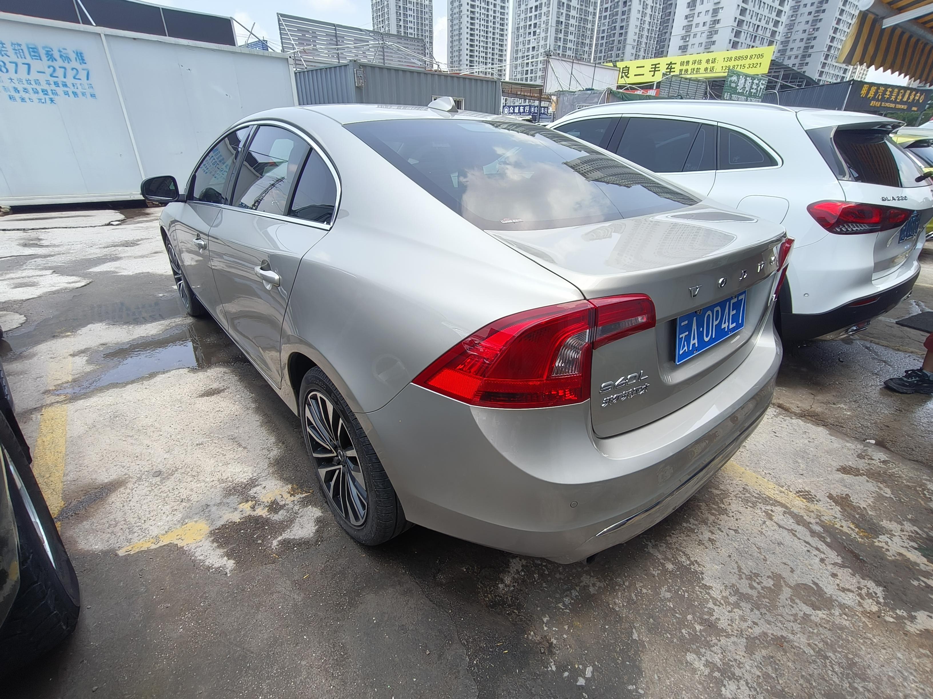 Volvo S60 2018 thumb 12