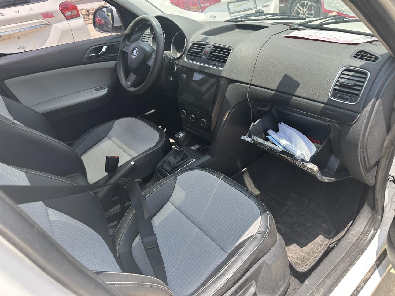Skoda Yeti 2014 thumb 6
