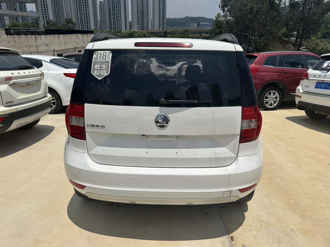 Skoda Yeti 2014 thumb 12