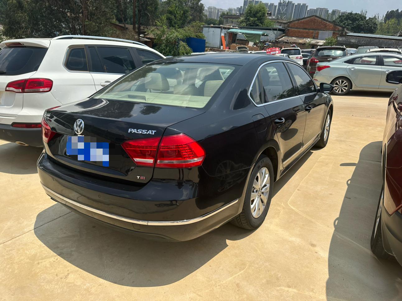 Volkswagen Passat (North America and China) 2011 thumb 4
