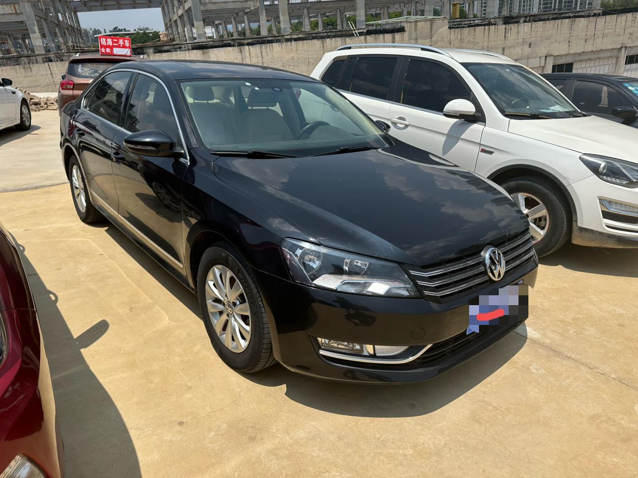 Volkswagen Passat (North America and China) 2011 thumb 10