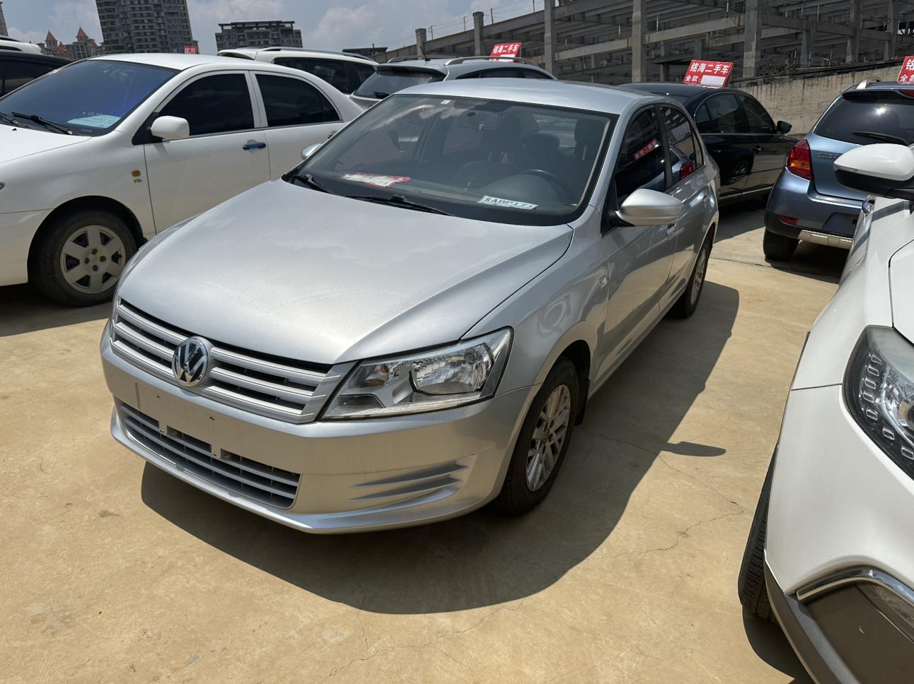 Volkswagen Santana 2015 thumb 8