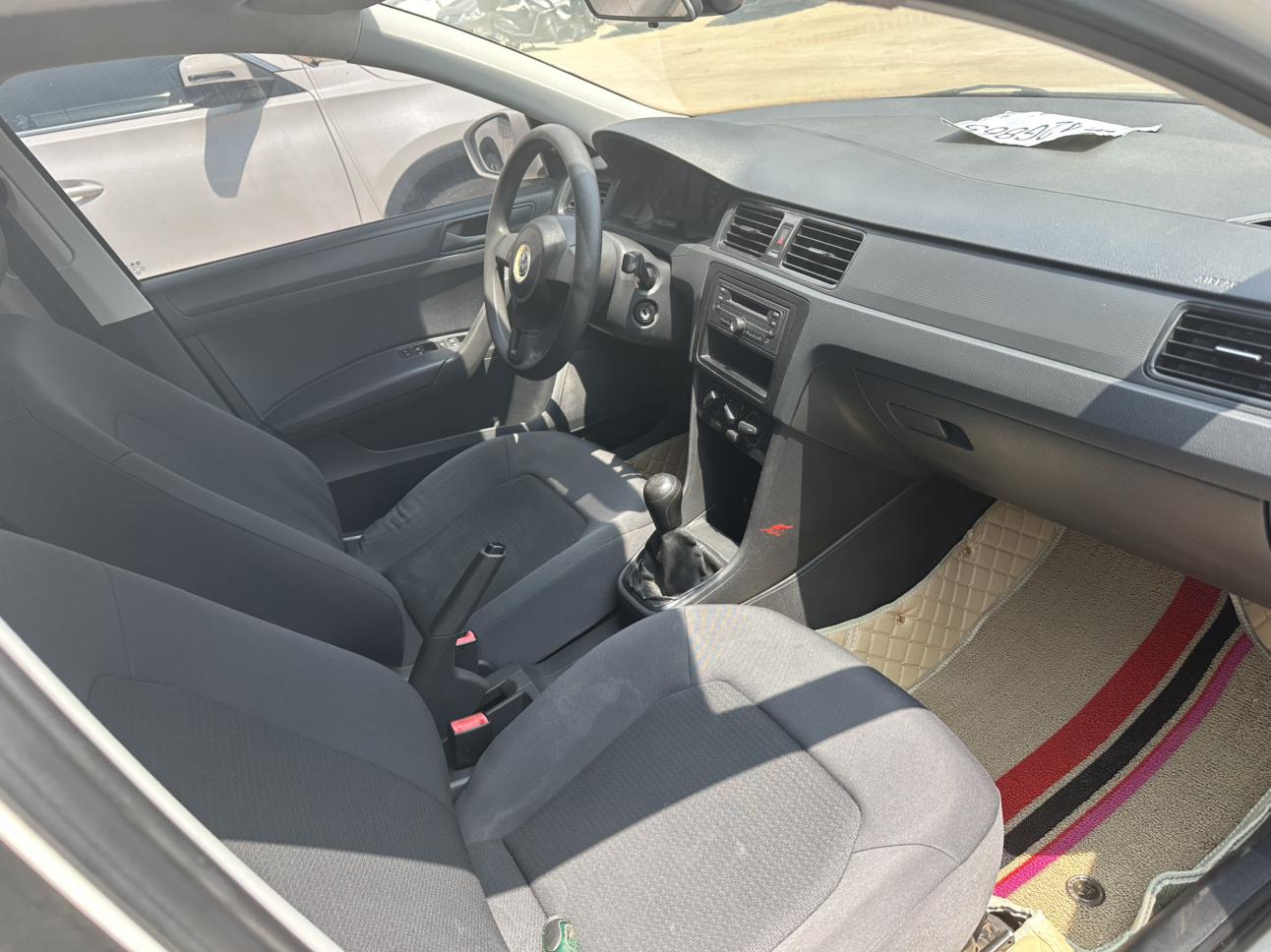 Volkswagen Santana 2013 thumb 4