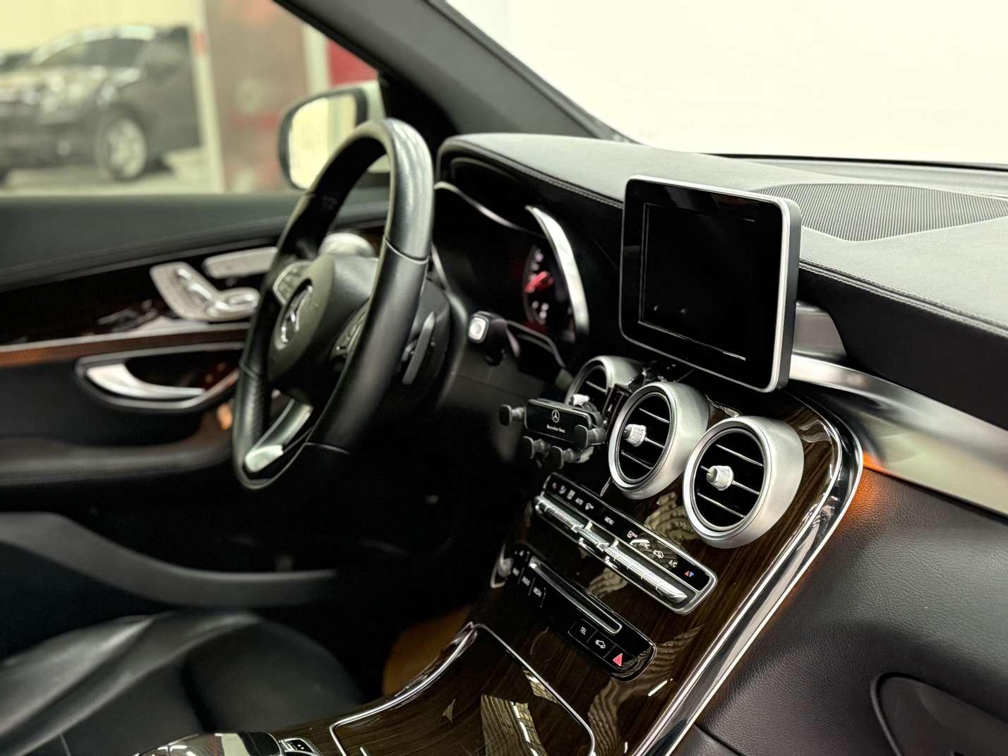 Mercedes-Benz GLC 2019 thumb 6