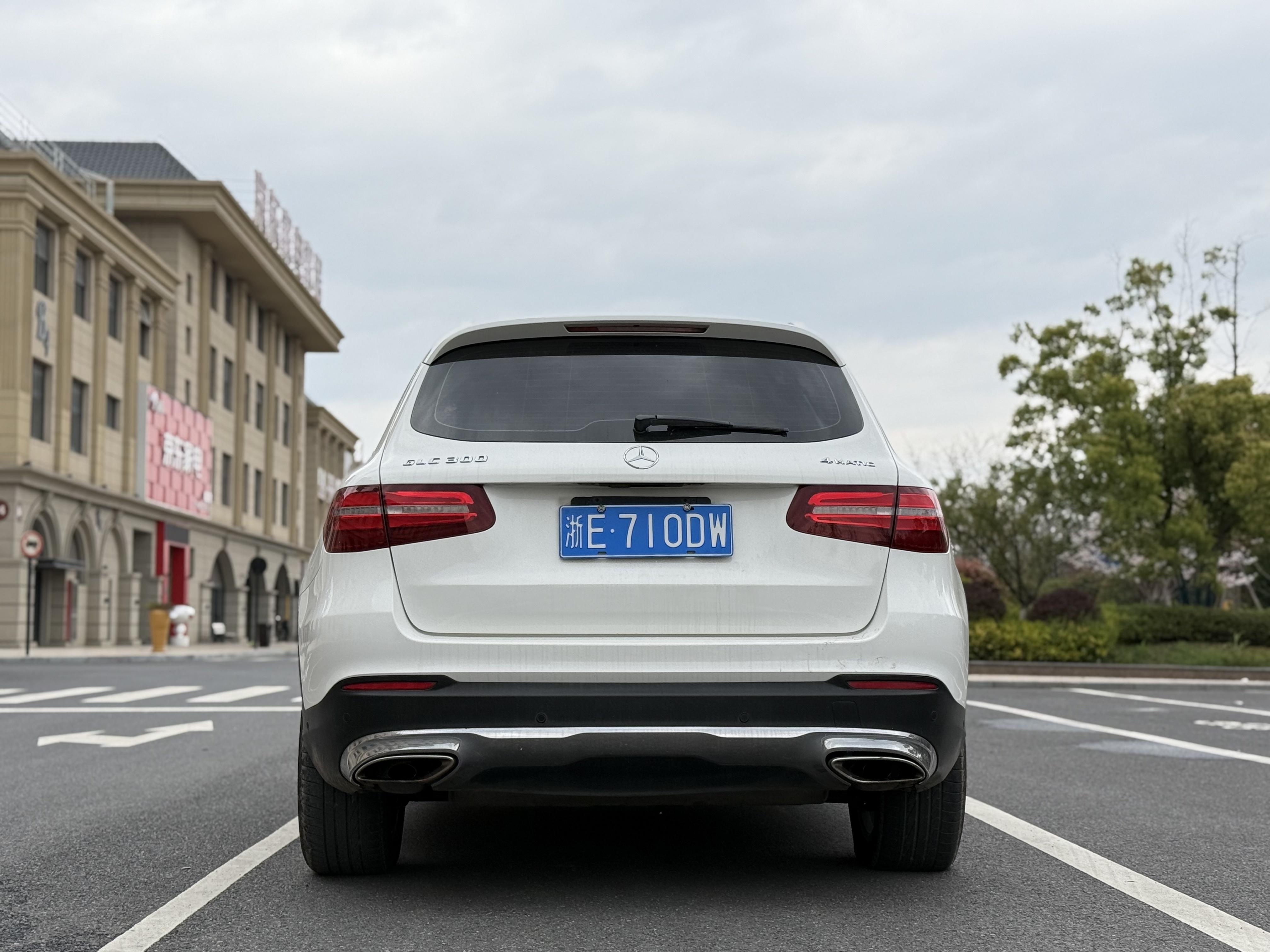 Mercedes-Benz GLC 2016 thumb 3