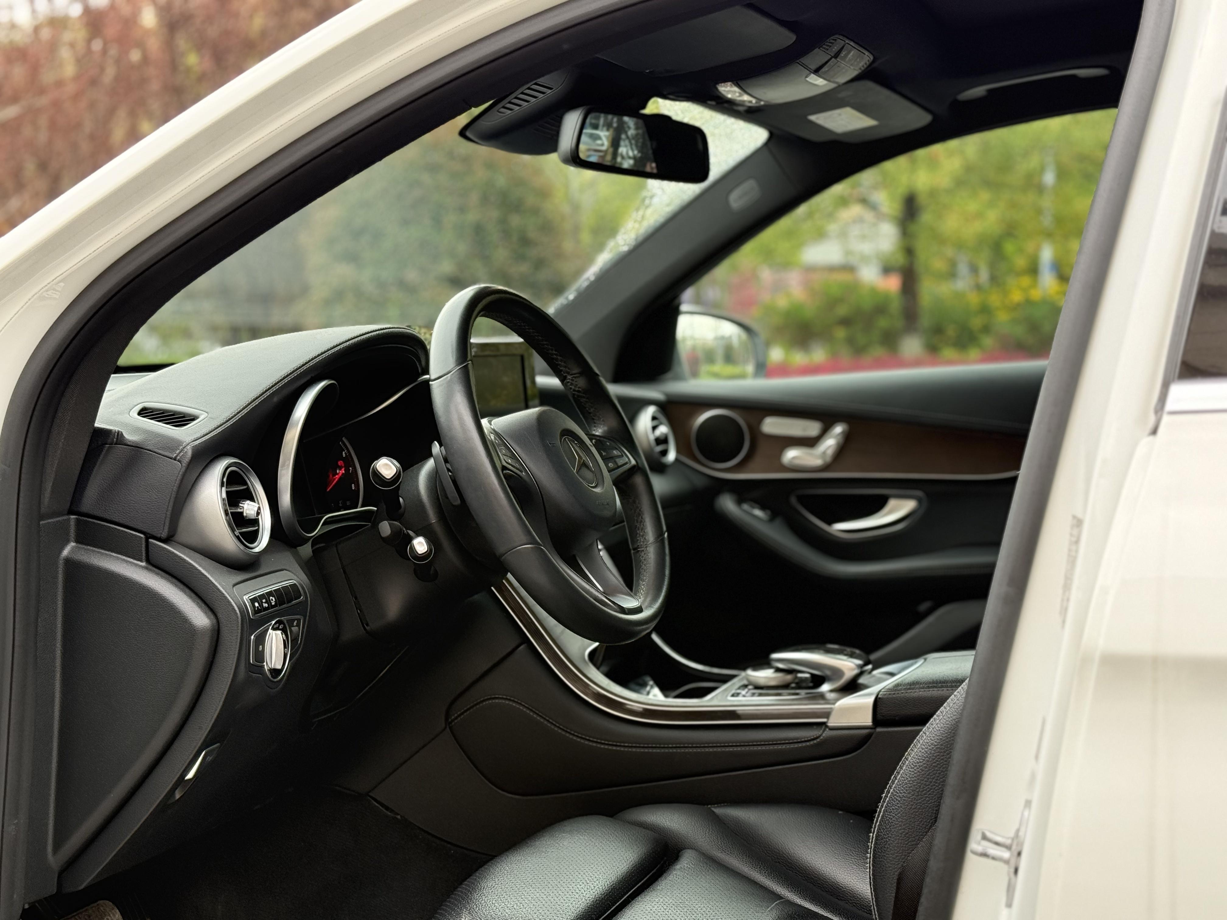 Mercedes-Benz GLC 2016 thumb 7