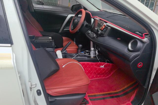 Toyota RAV4 2019 thumb 3
