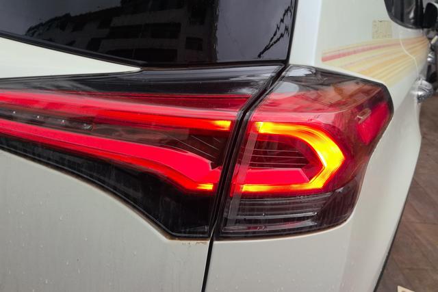 Toyota RAV4 2019 thumb 5