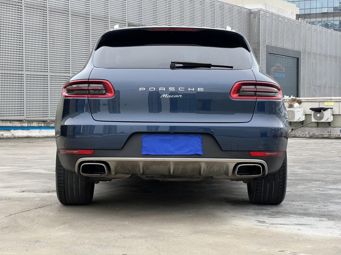 Porsche Macan 2014 thumb 3