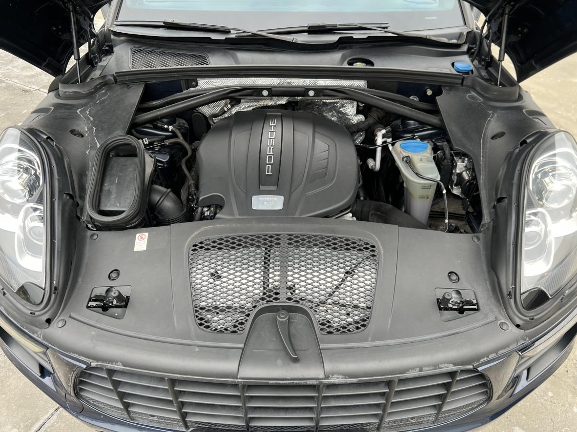 Porsche Macan 2014 thumb 5