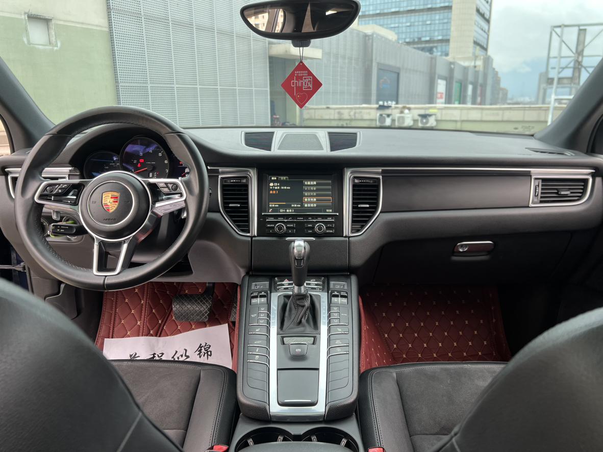 Porsche Macan 2014 thumb 10