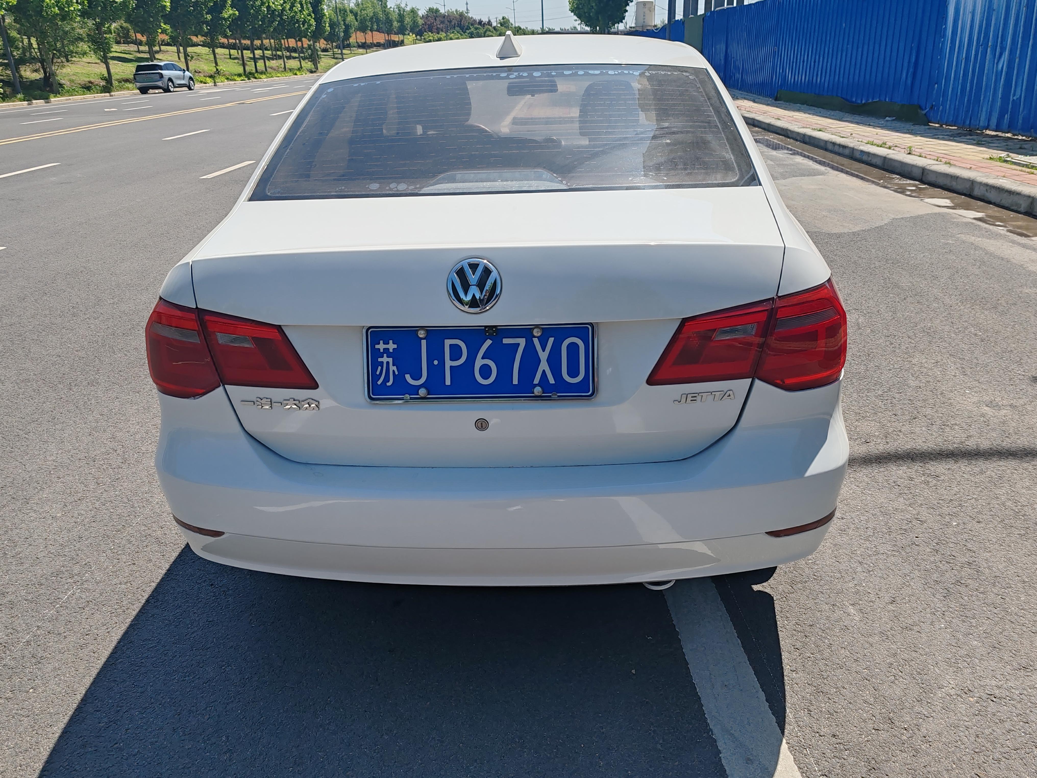 Volkswagen Jetta 2015 thumb 3