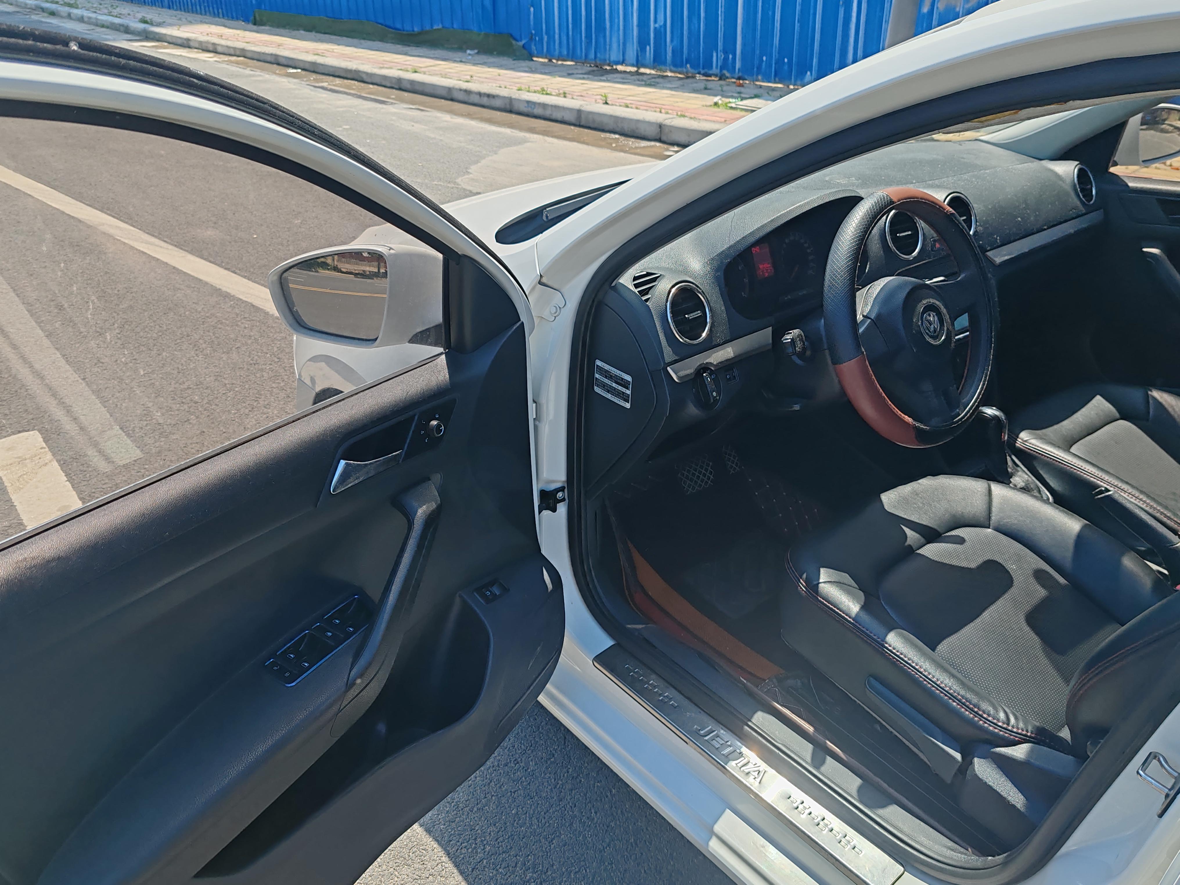 Volkswagen Jetta 2015 thumb 7