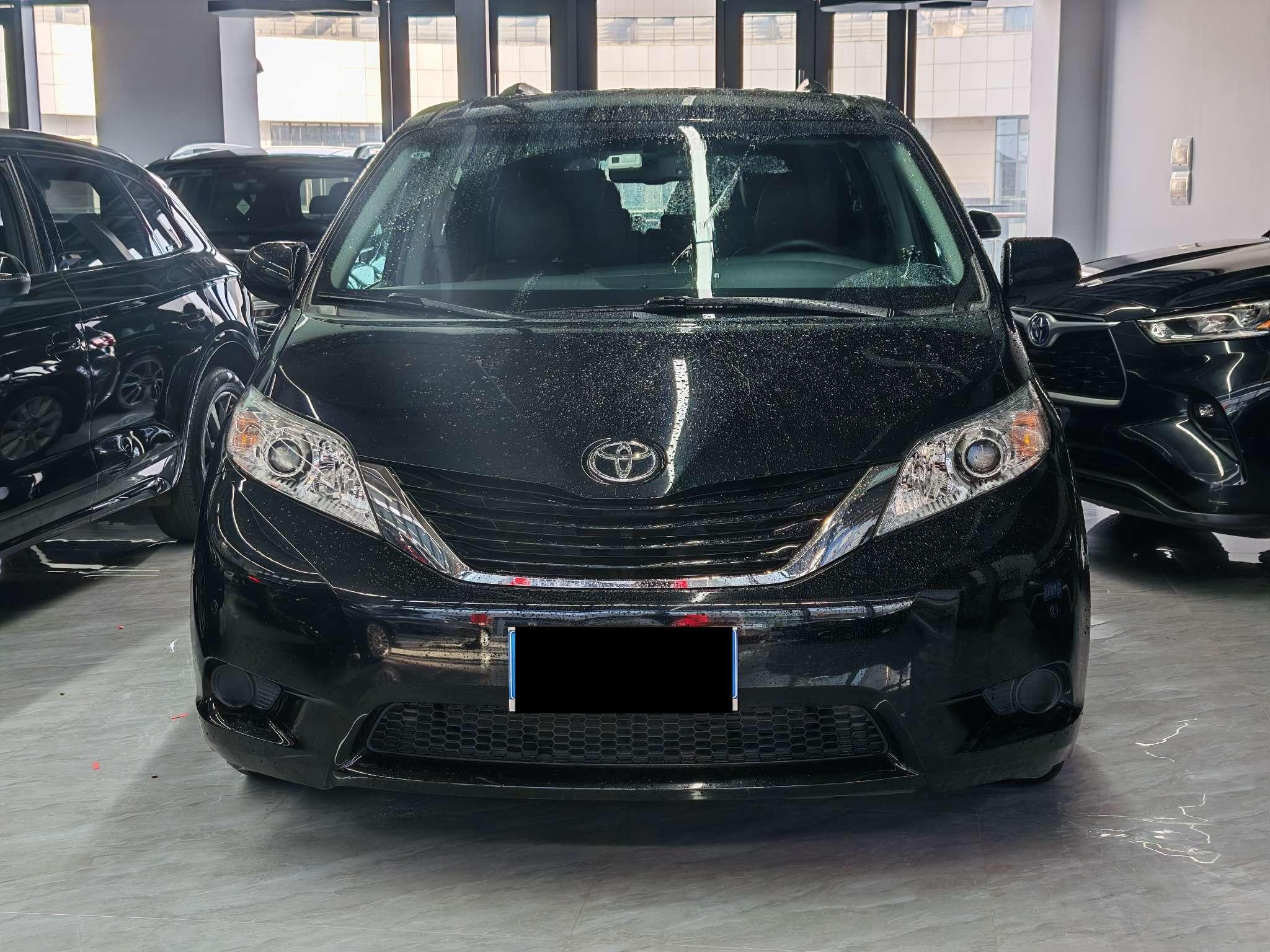Toyota Sienna 2016 thumb 10