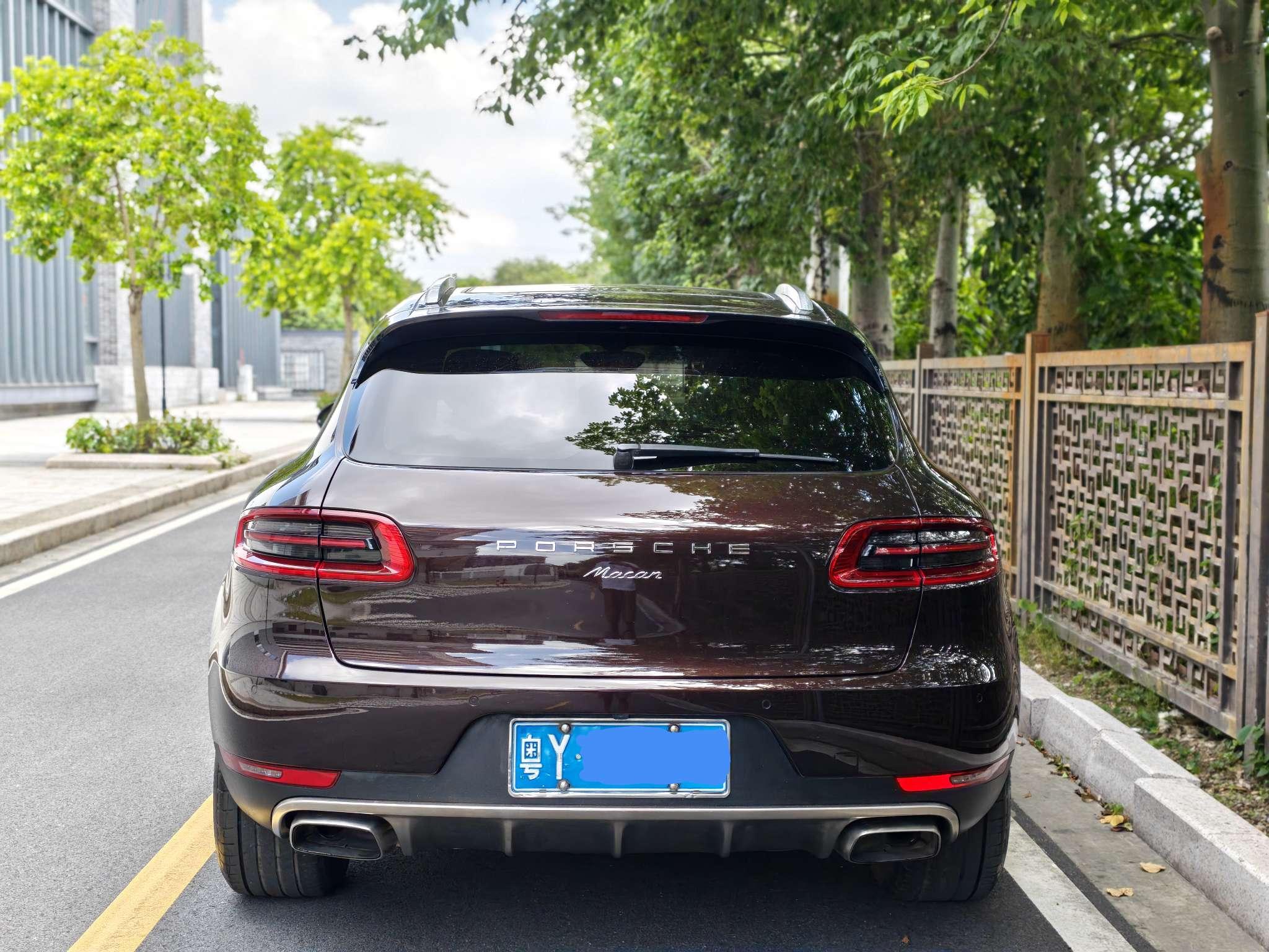 Porsche Macan 2016 thumb 3