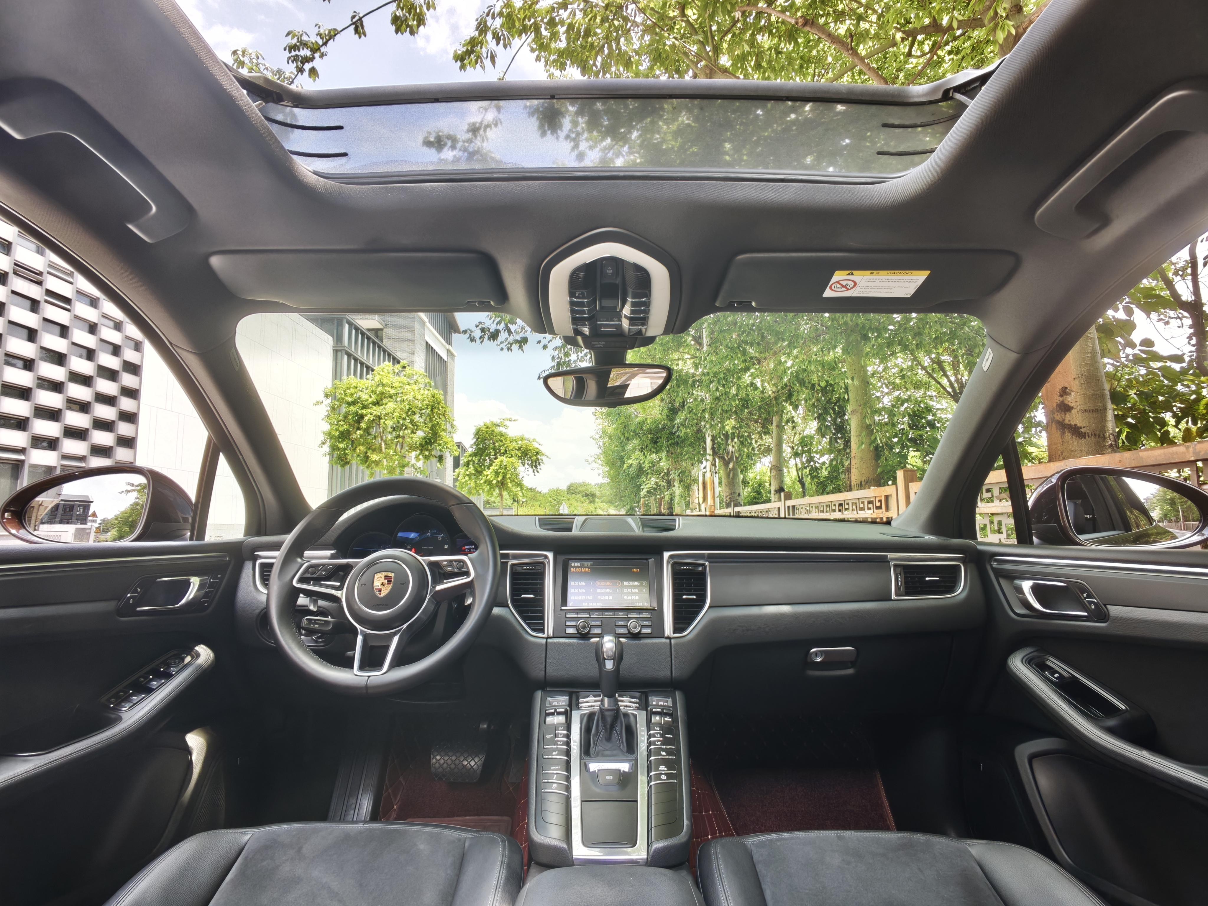 Porsche Macan 2016 thumb 11