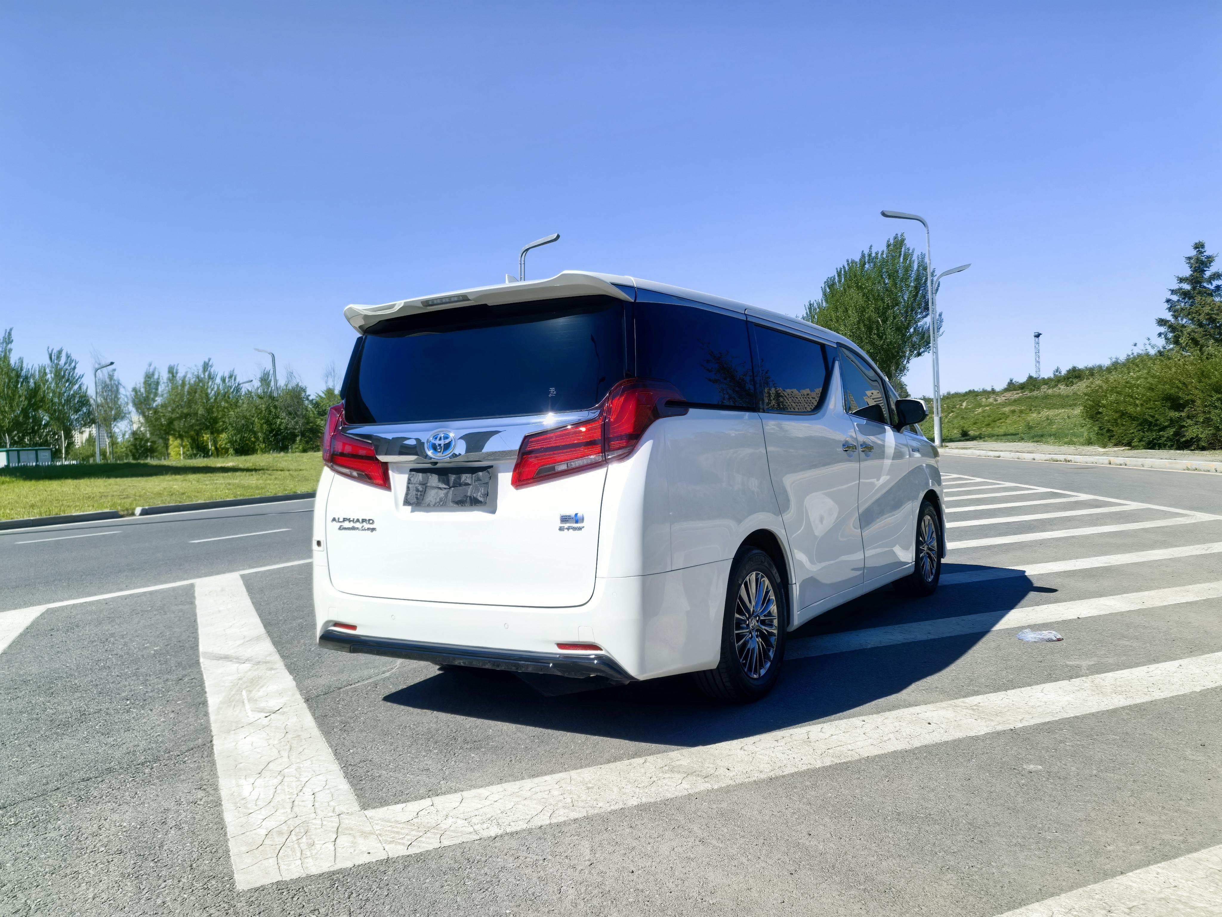 Toyota Alphard 2021 thumb 4