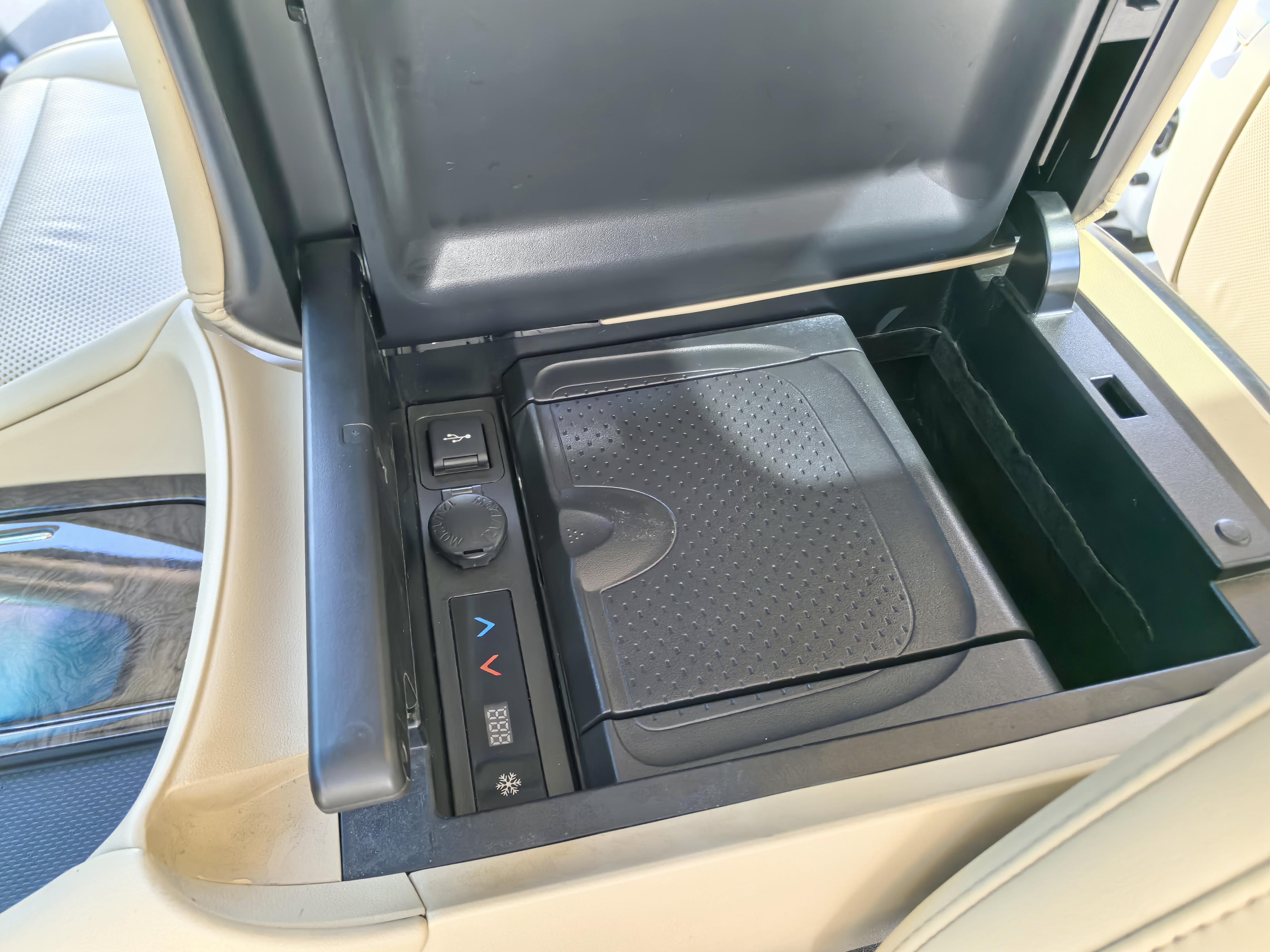 Toyota Alphard 2021 thumb 5