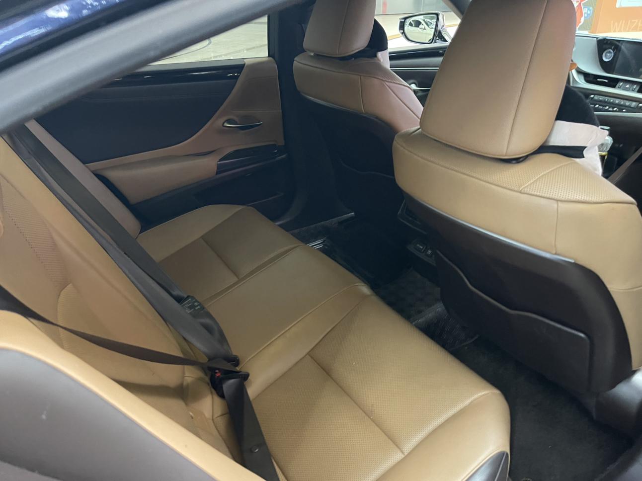 Lexus ES 2020 thumb 4