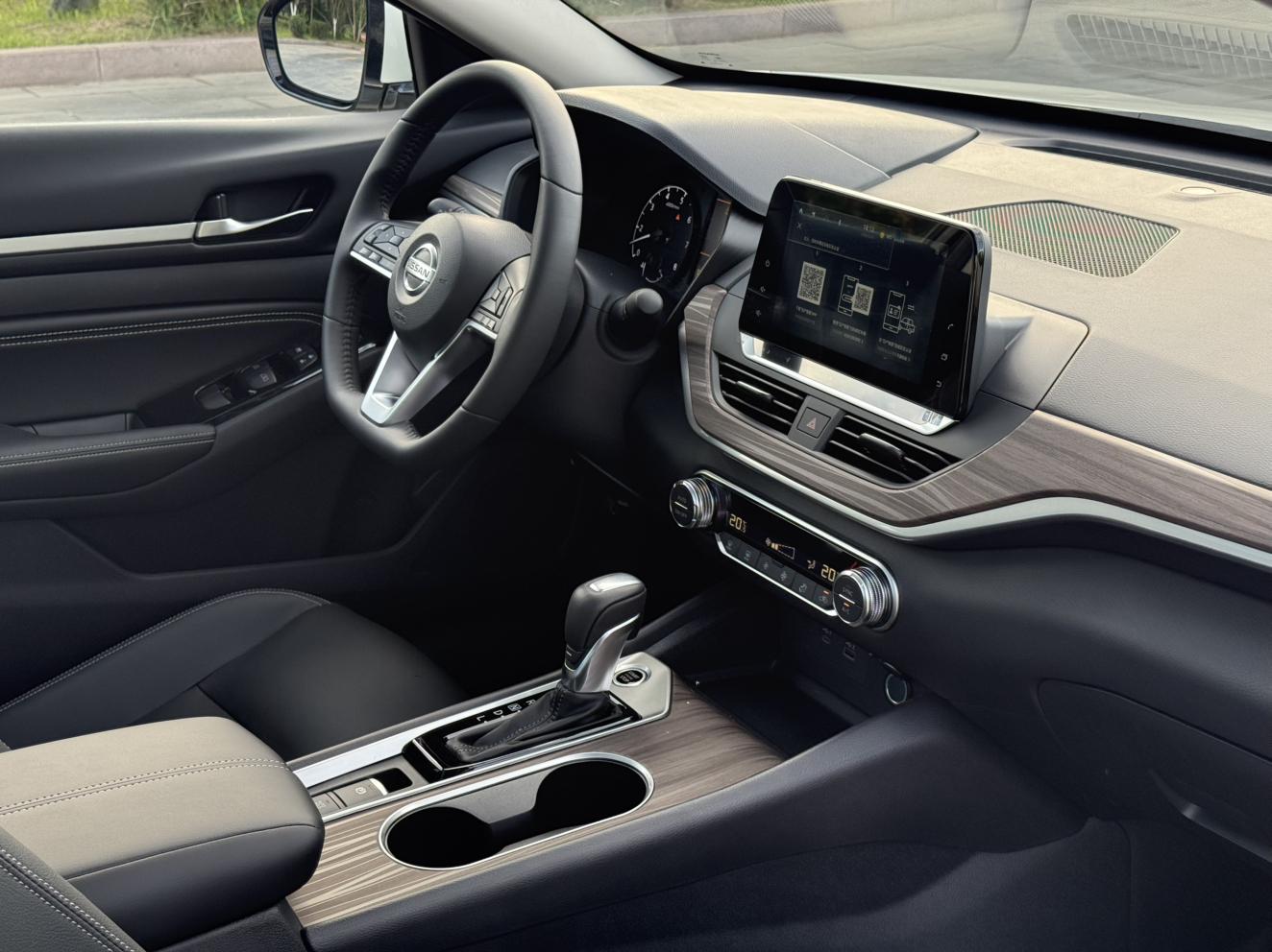 Nissan Altima 2021 thumb 10