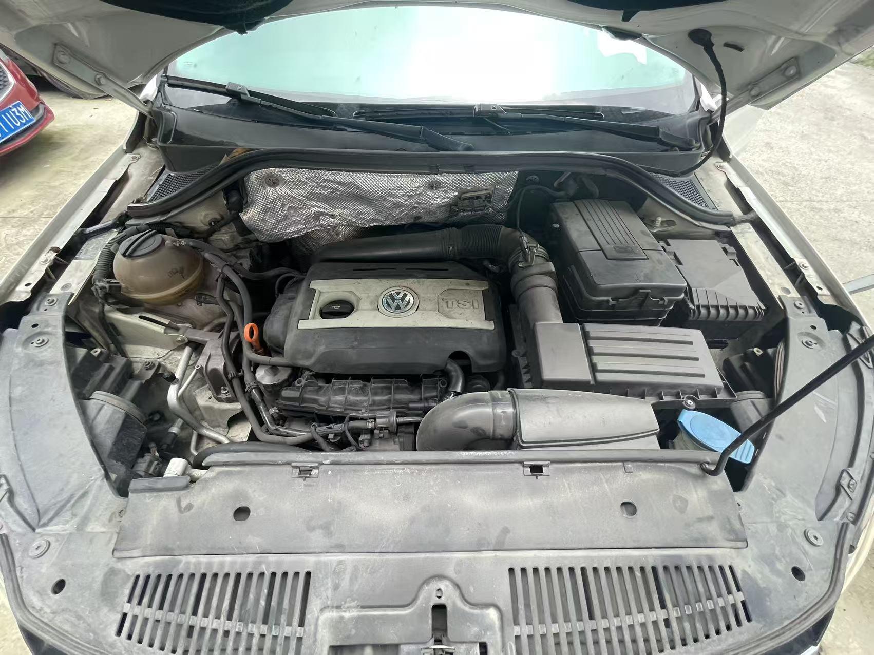 Volkswagen Tiguan 2010 thumb 7