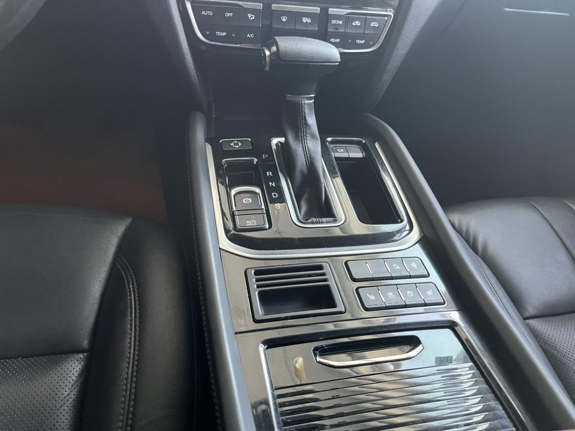 GAC GS8 2017 thumb 6