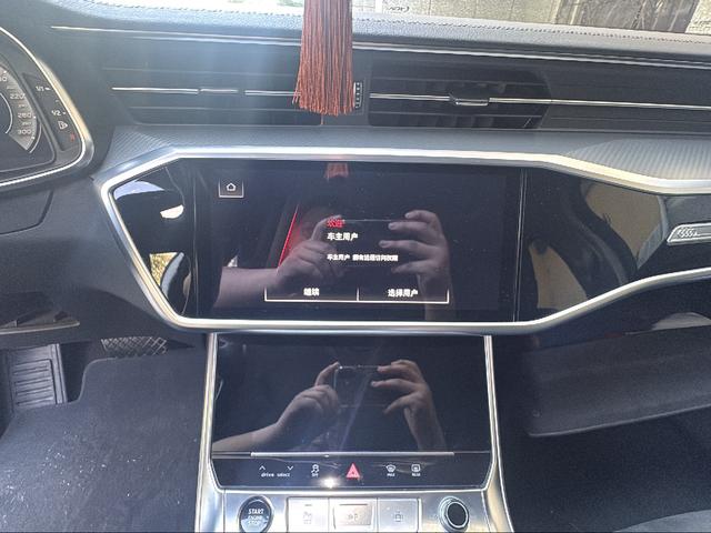 Audi A6 2021 thumb 10