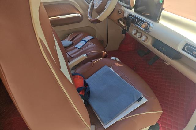 Wuling Mini EV 2024 thumb 6
