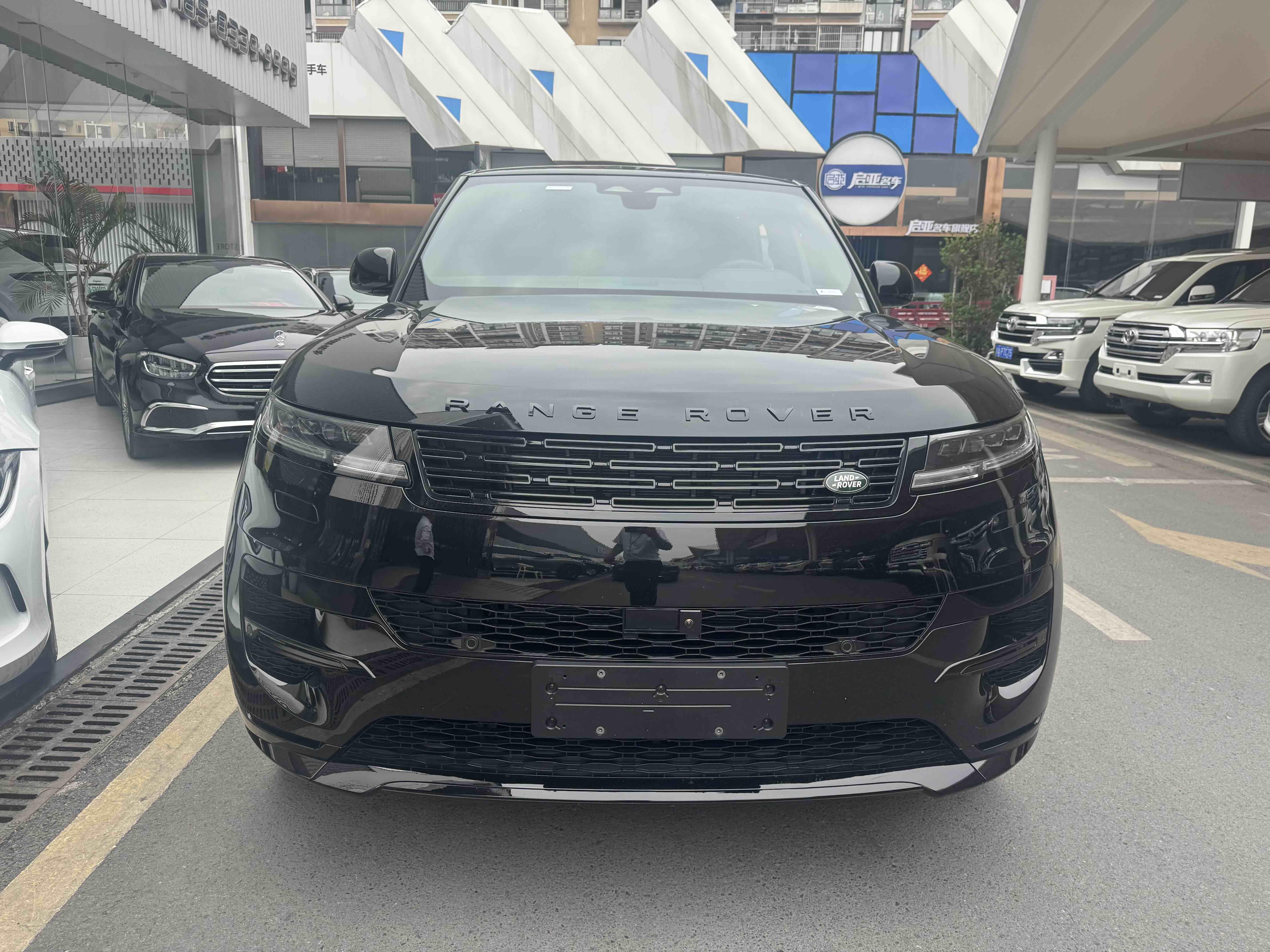Land Rover Range Rover Sport 2026 thumb 9