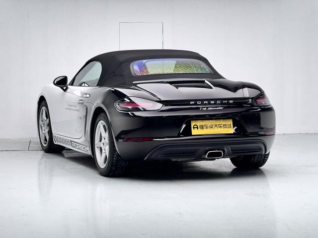 Porsche 718 2018 thumb 3