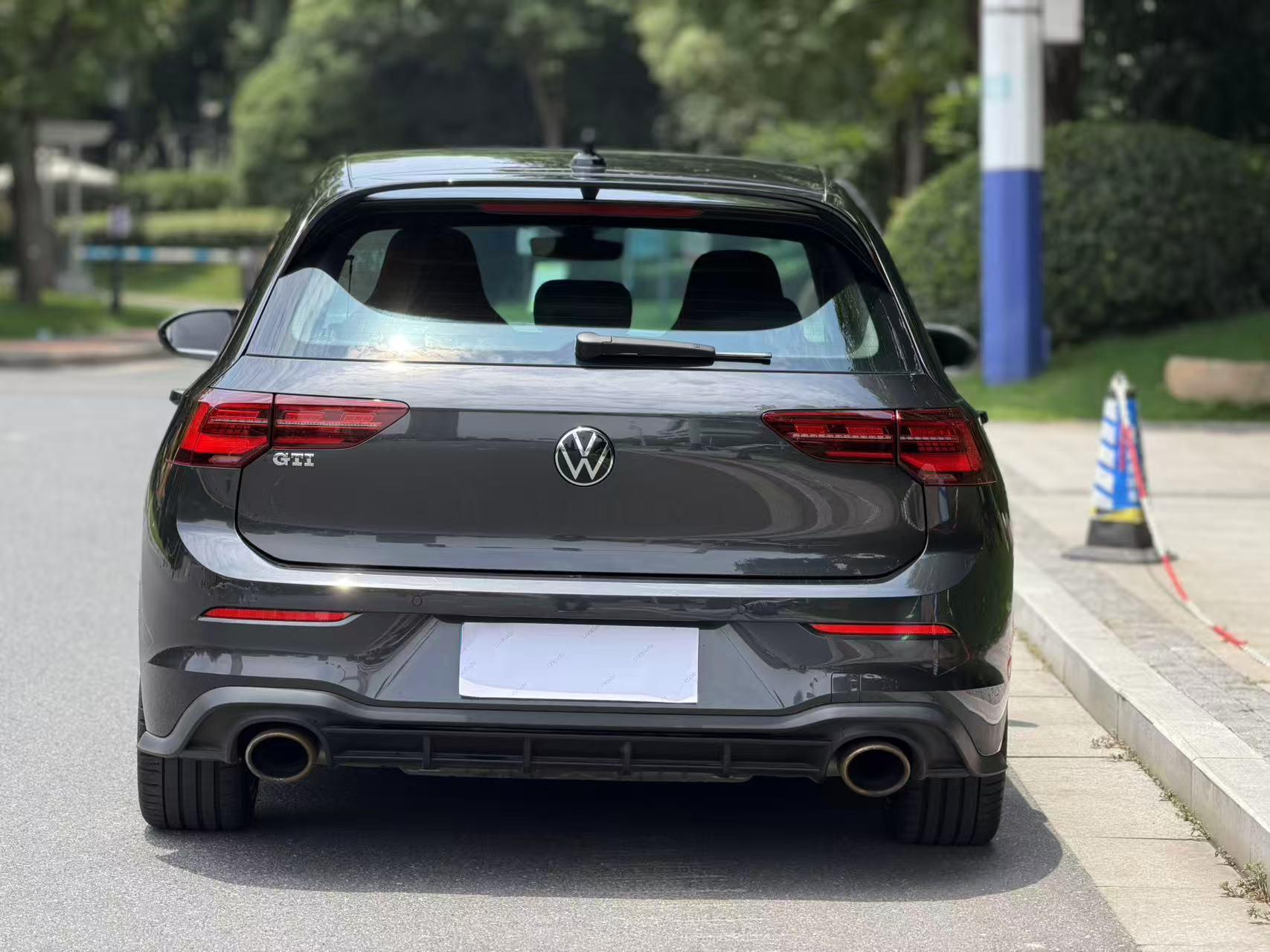 Volkswagen Golf GTI 2023 thumb 2