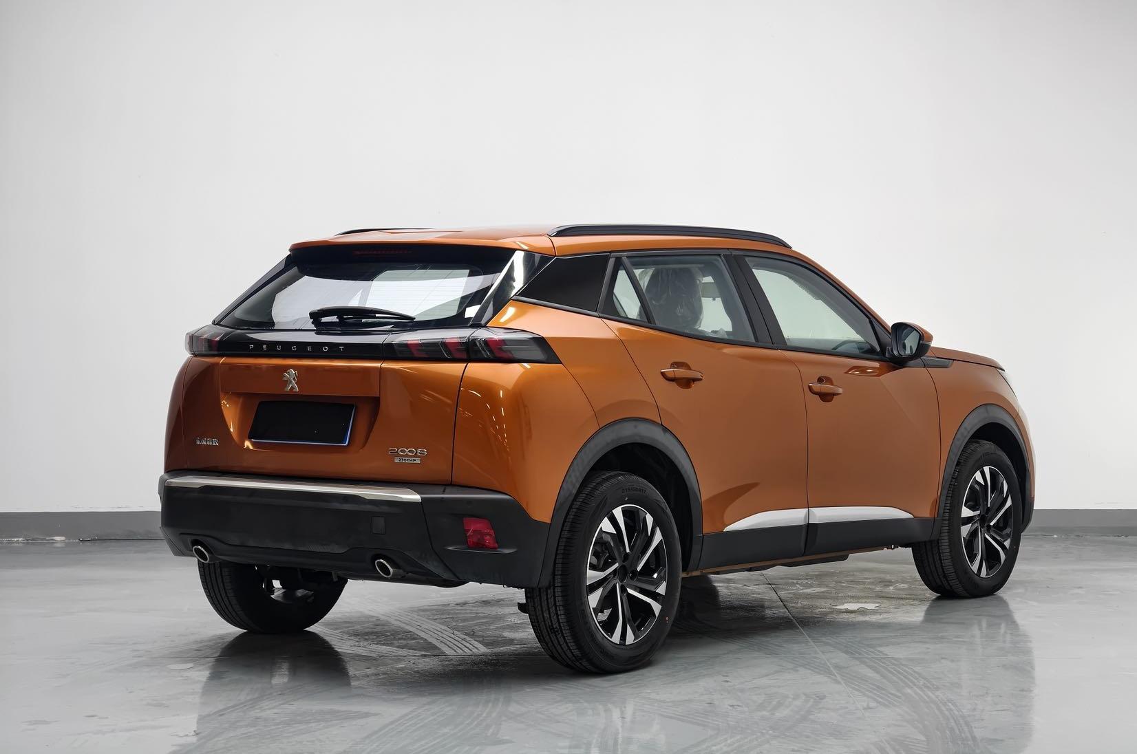 Peugeot 2008 2022 thumb 4