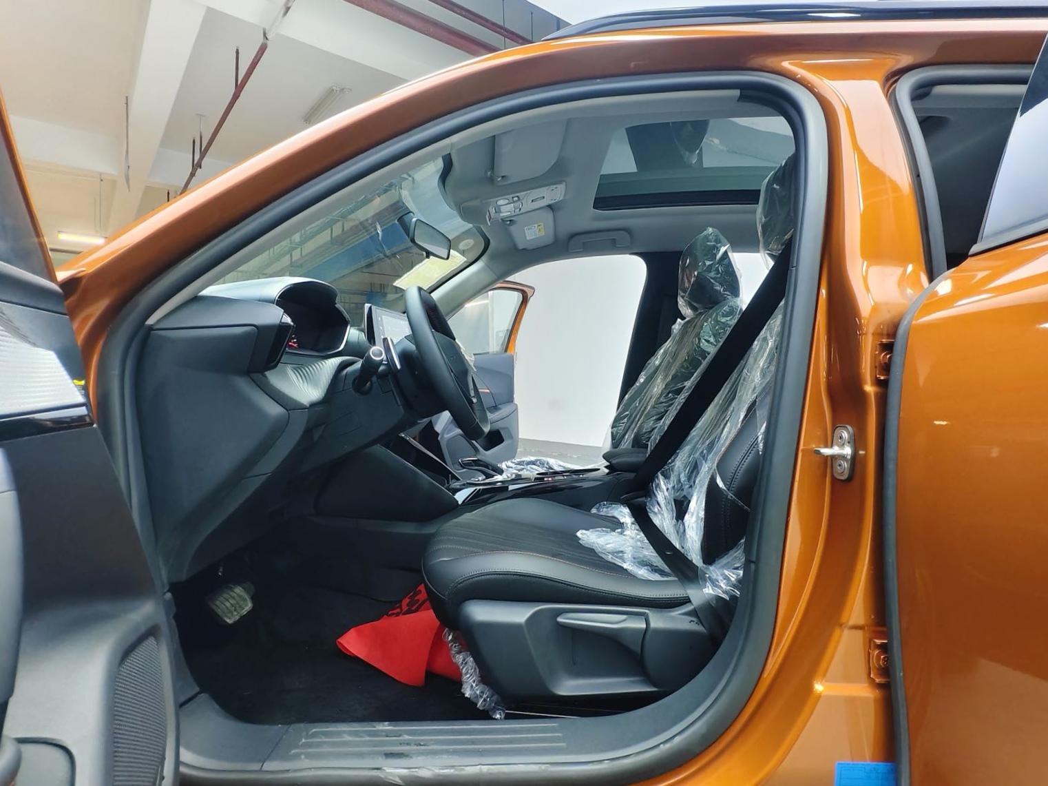 Peugeot 2008 2022 thumb 12