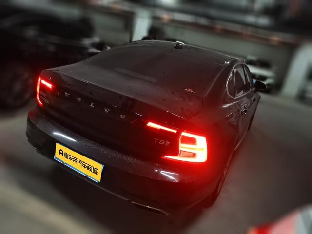 Volvo S90 2019 thumb 2