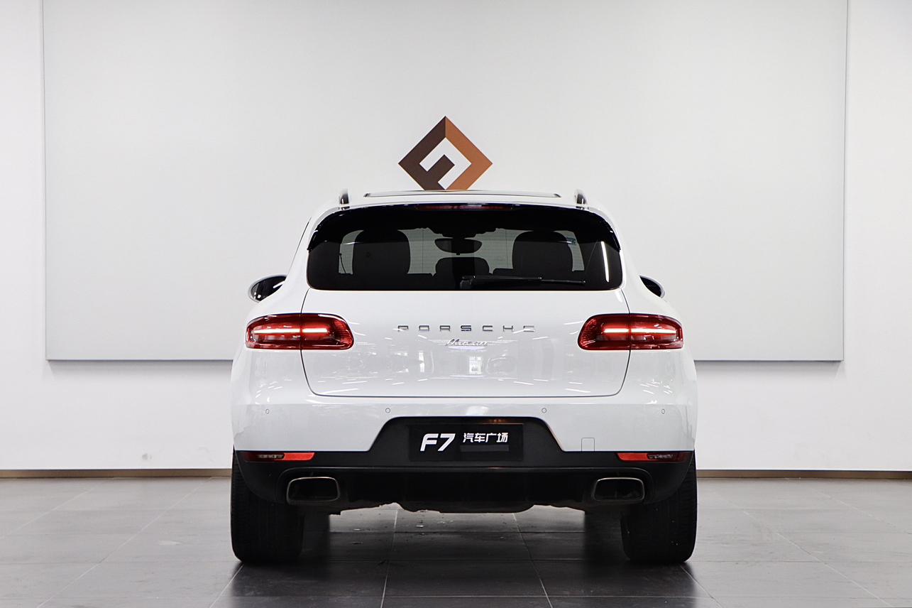Porsche Macan 2017 thumb 4