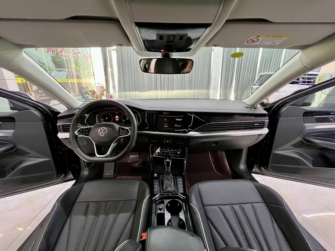 Volkswagen Passat (North America and China) 2024 thumb 9