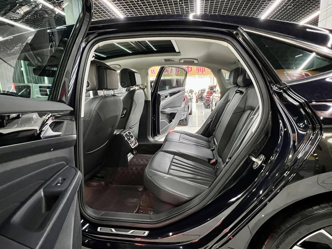 Volkswagen Passat (North America and China) 2024 thumb 12