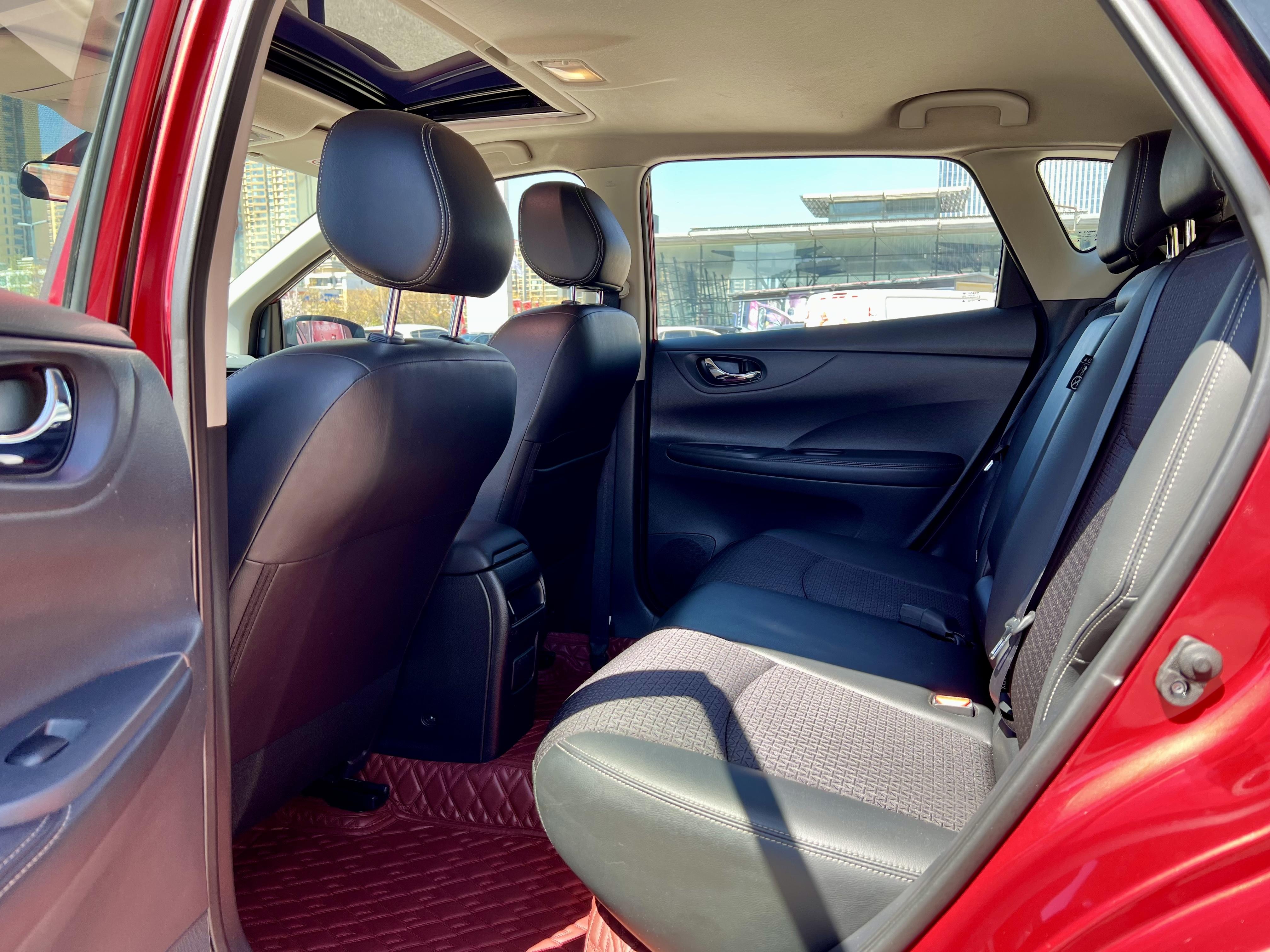 Nissan Tiida 2019 thumb 7