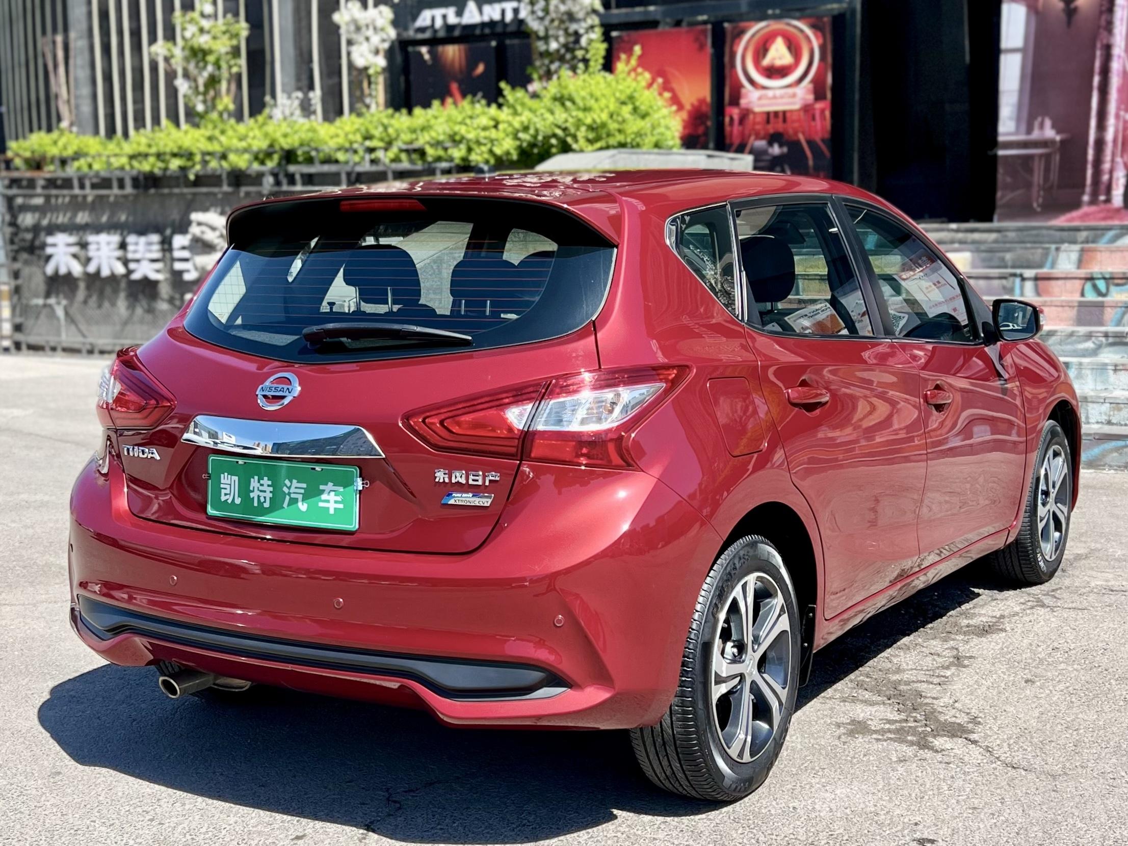 Nissan Tiida 2019 thumb 11