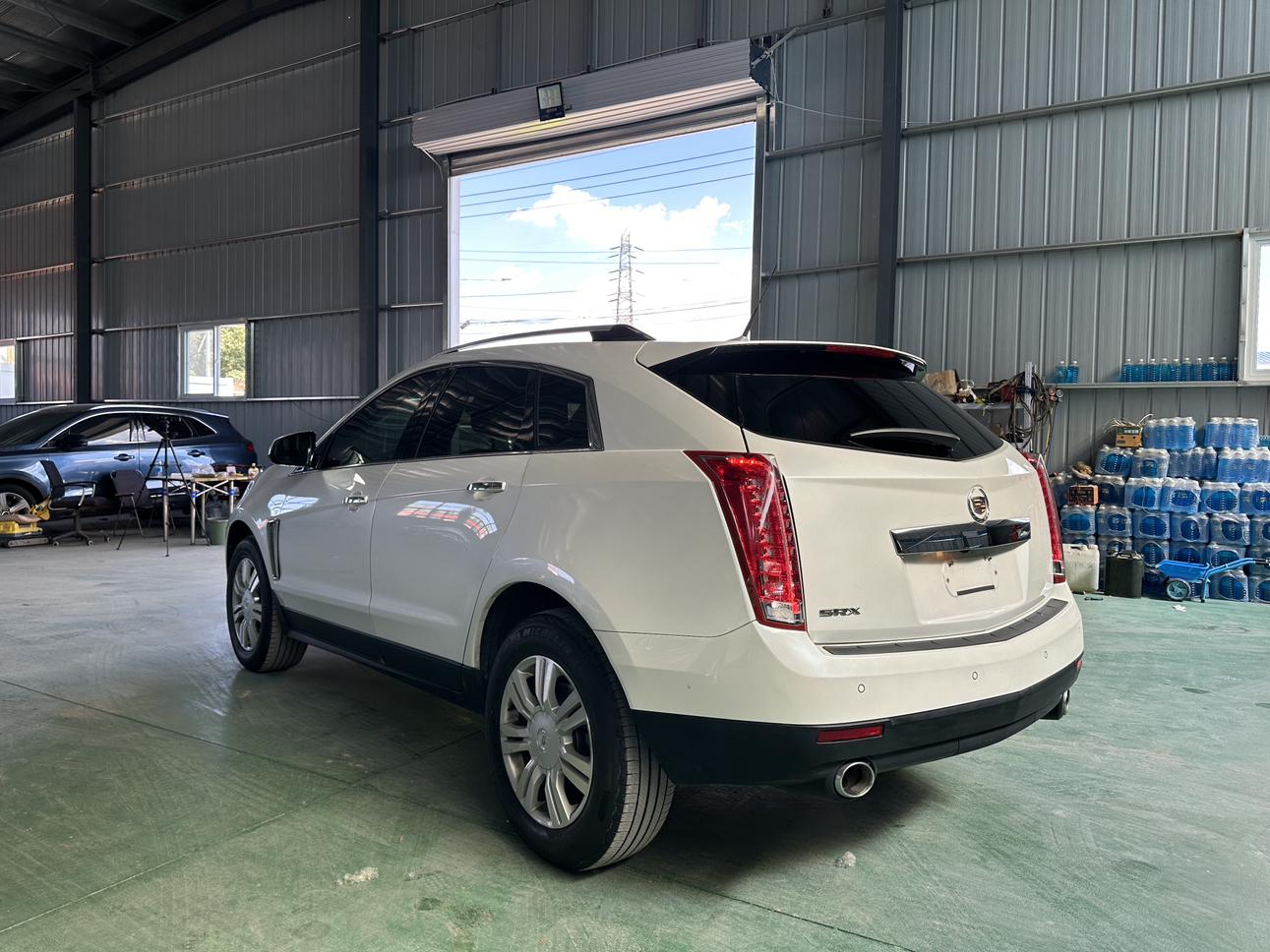 Cadillac SRX 2015 thumb 11