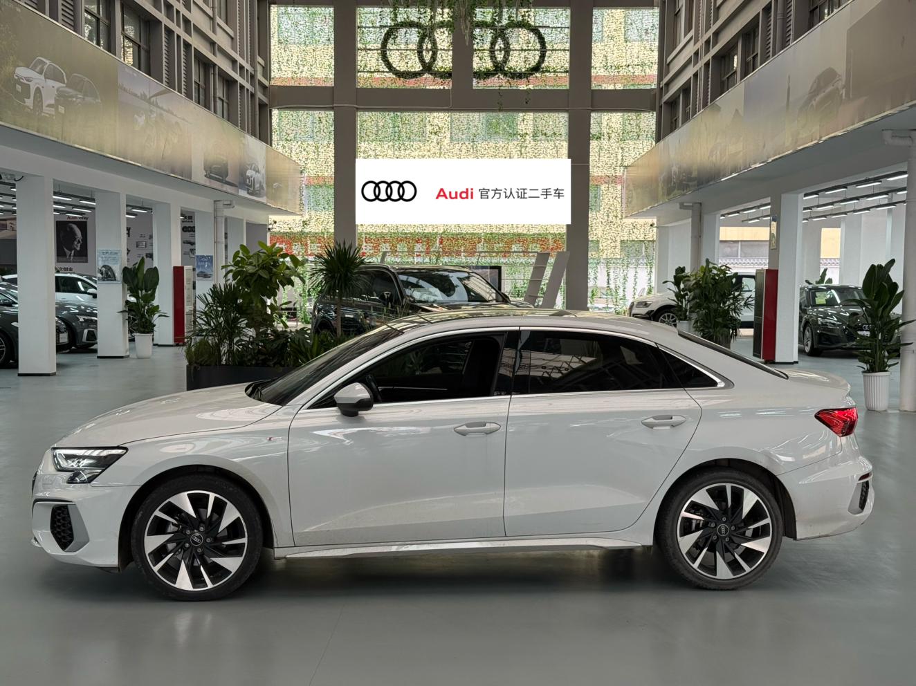 Audi A3 2023 thumb 10