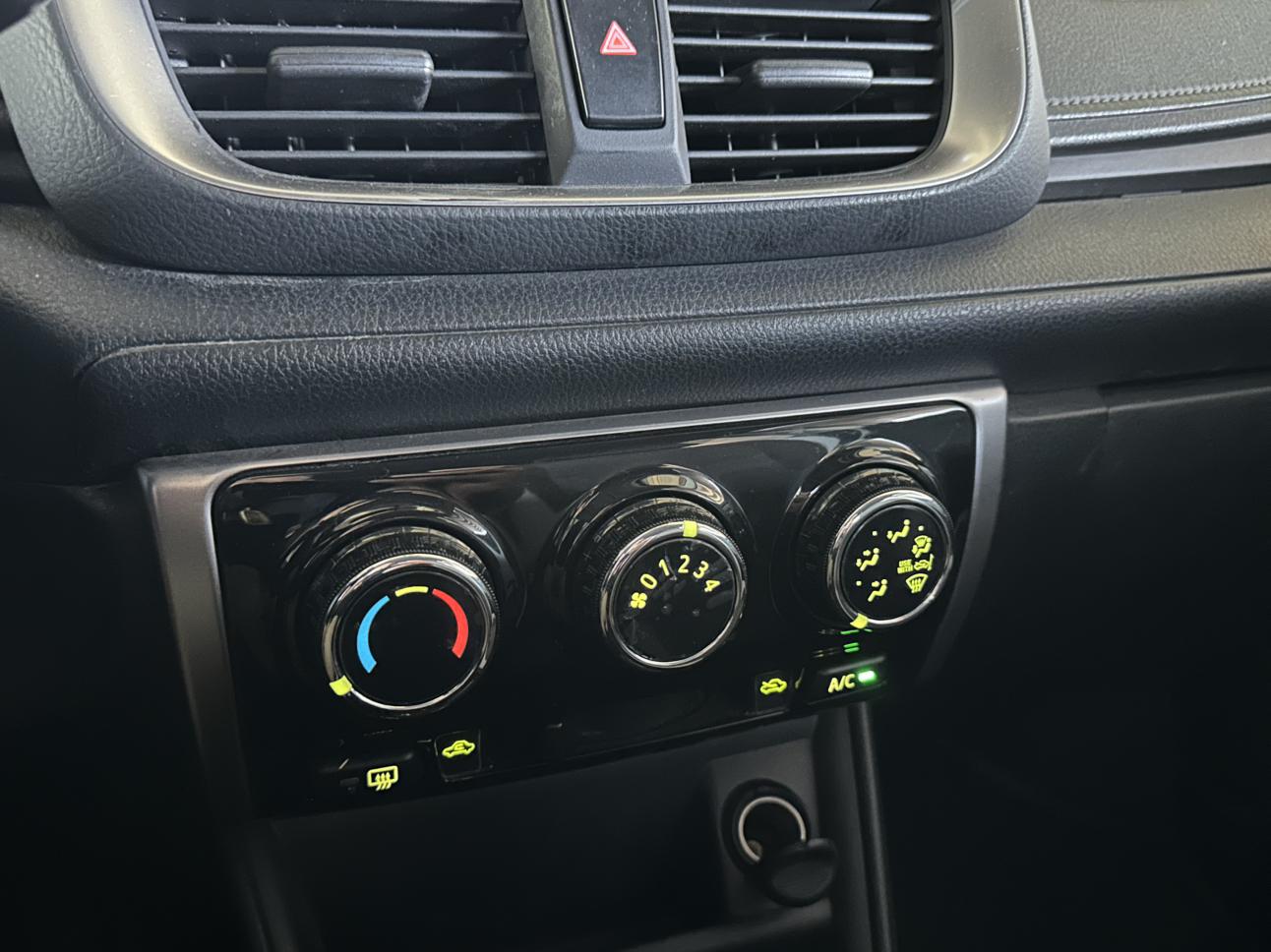 Toyota Yaris 2020 thumb 7
