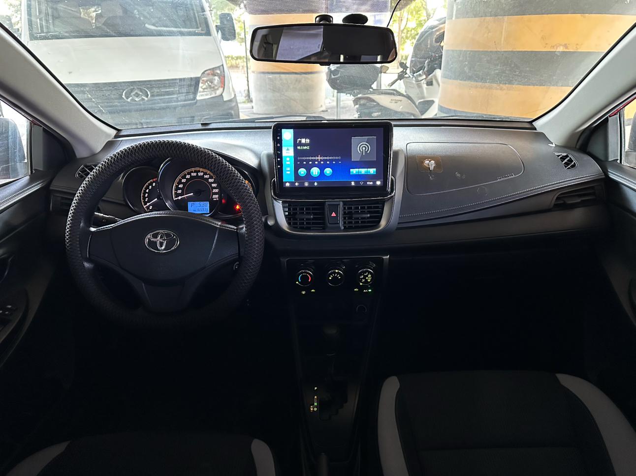 Toyota Yaris 2020 thumb 8