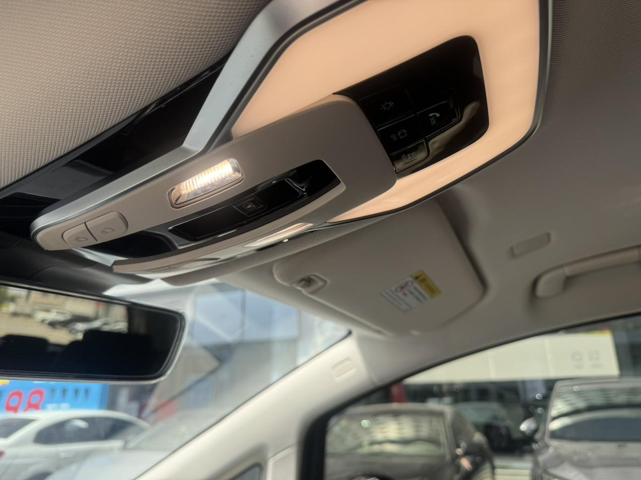 Hongqi HQ9 PHEV 2024 thumb 5