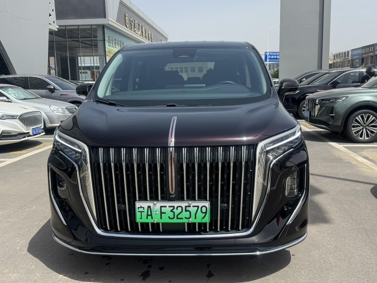 Hongqi HQ9 PHEV 2024 thumb 11