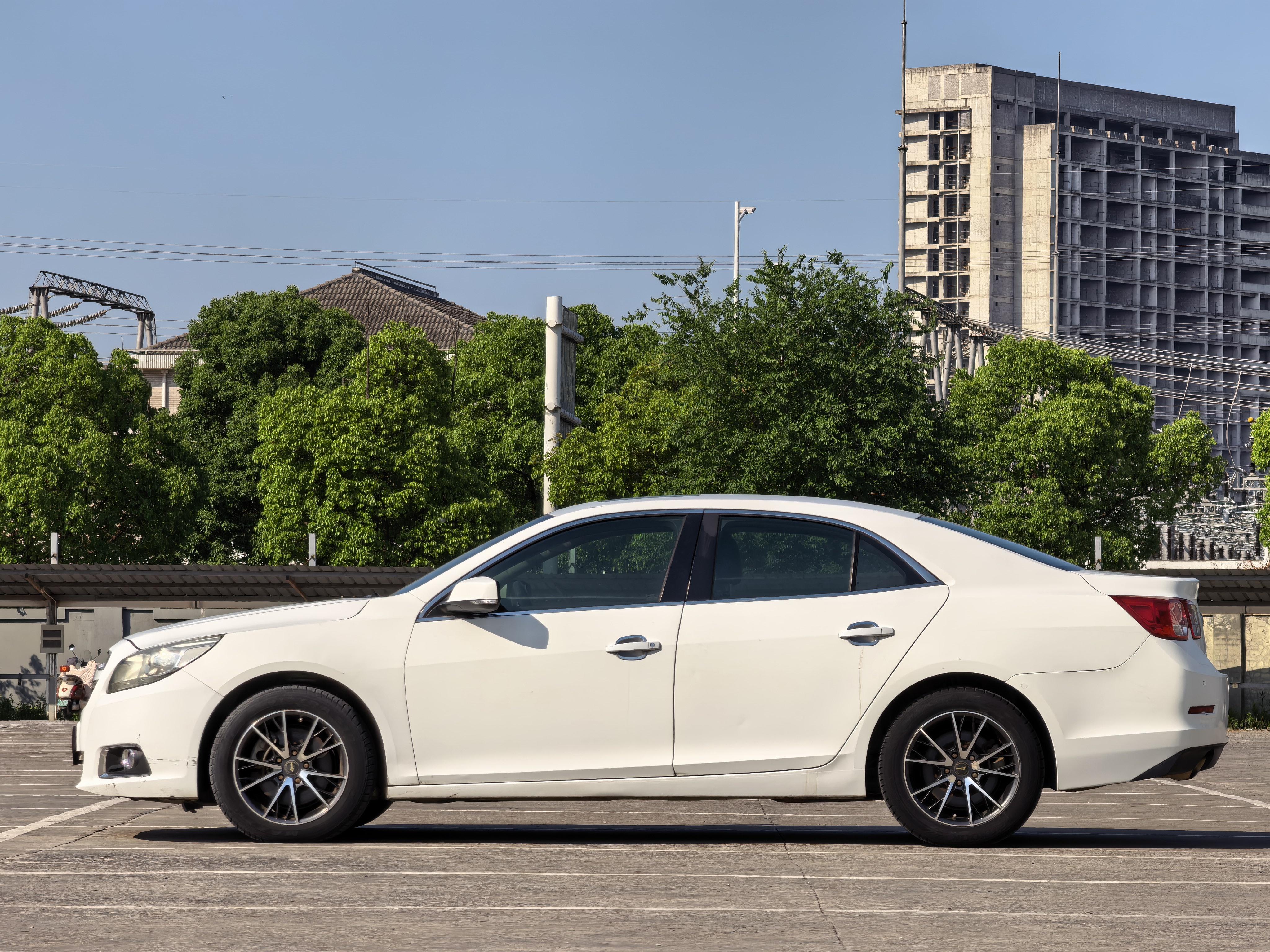 Chevrolet Malibu 2013 thumb 2