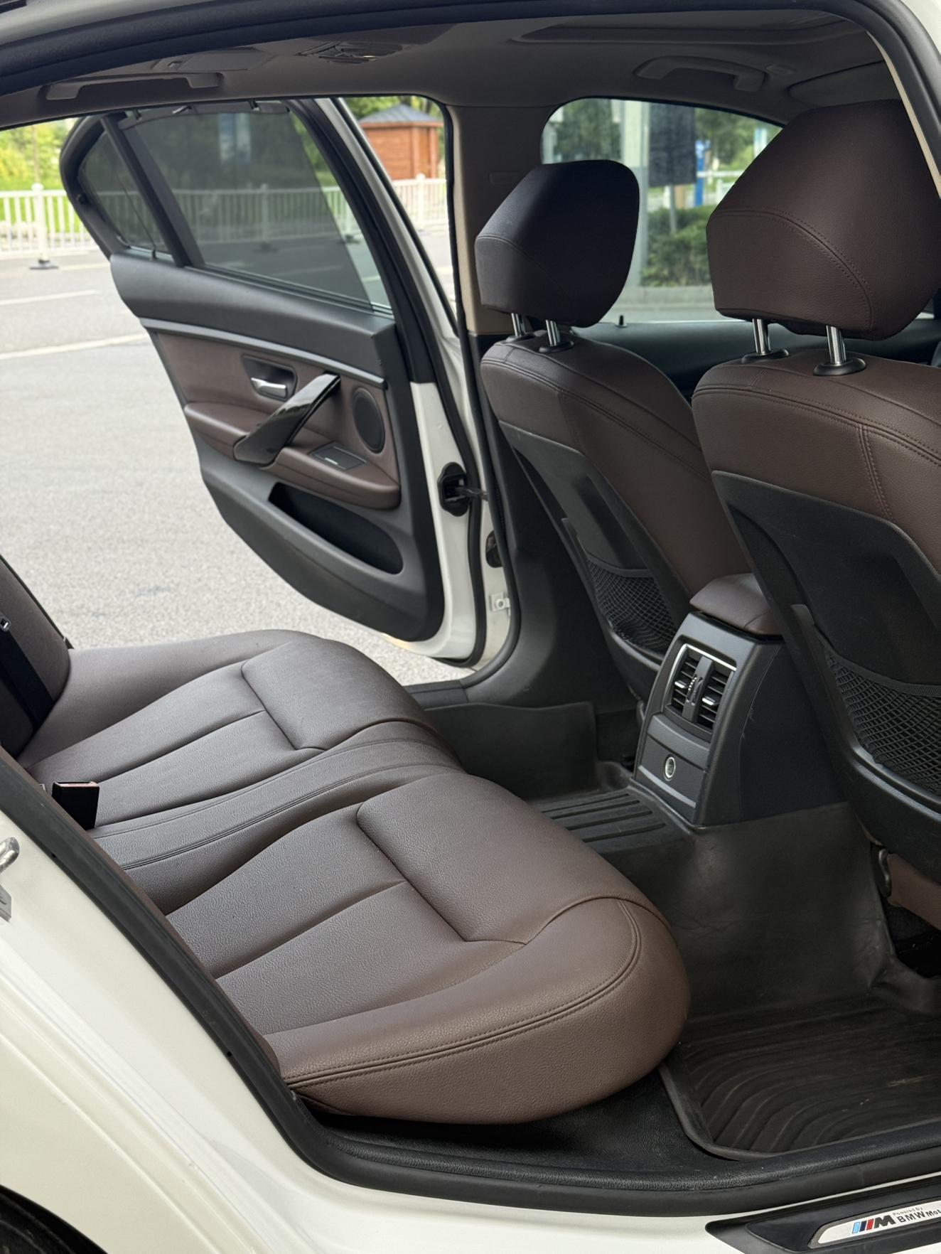 BMW 3 серии 2019 thumb 9