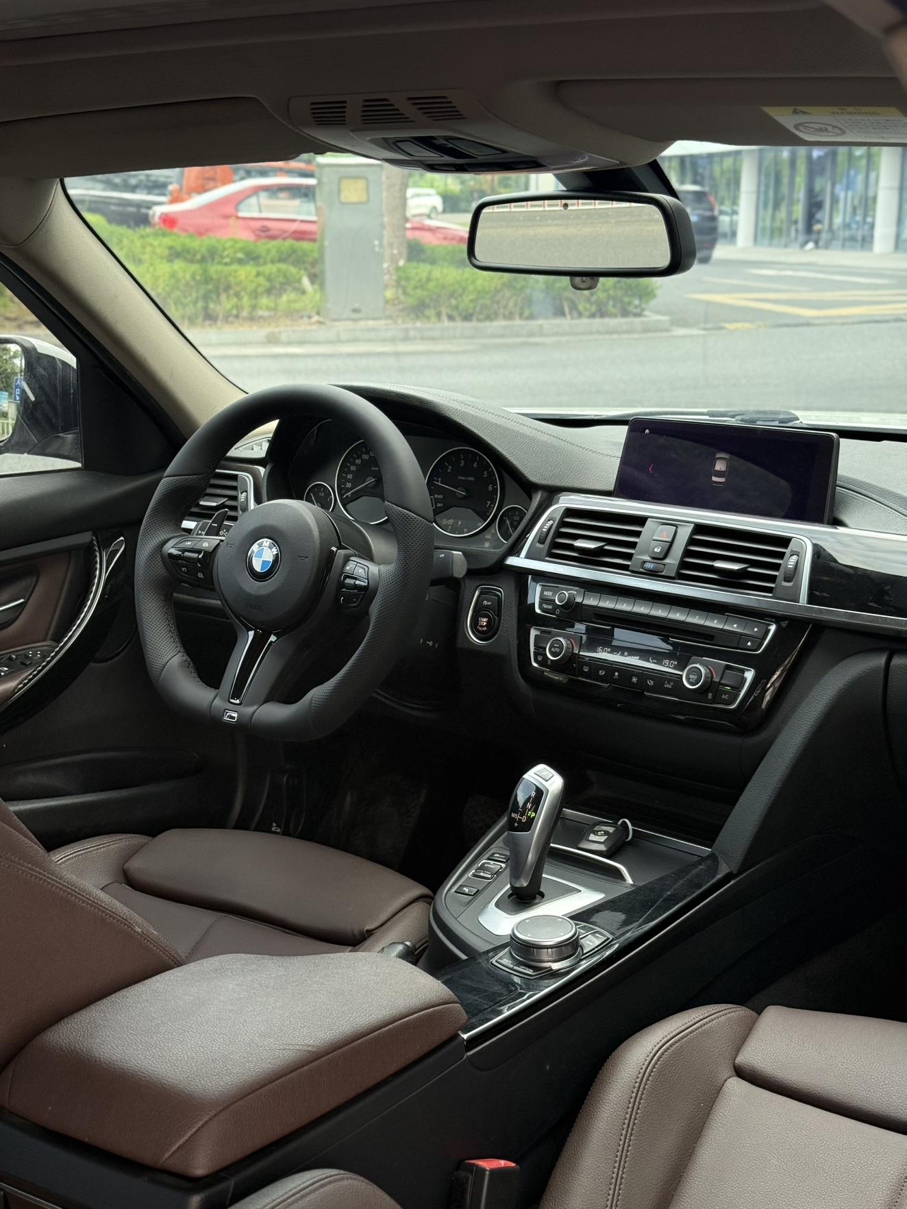 BMW 3 серии 2019 thumb 10