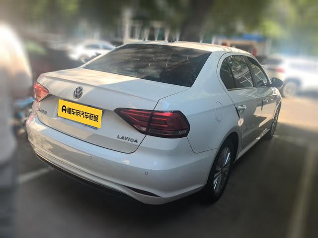 Volkswagen Lavida XR 2019 thumb 2