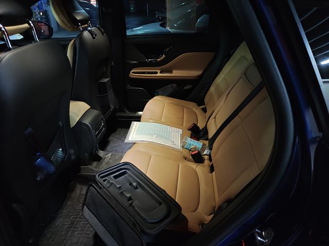 Lincoln Aviator 2022 thumb 7